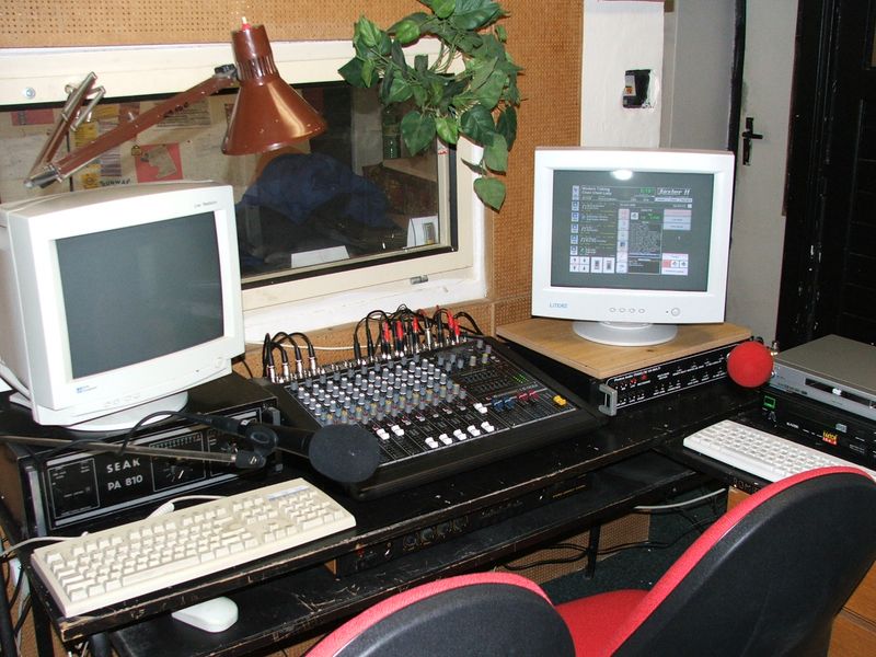 Vysilaci studio (rok 2005) 1
